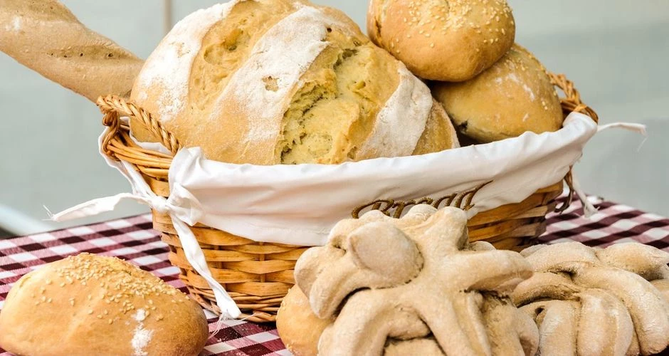 Το ψωμί… ψωμάκι! Έρχονται αυξήσεις 4% έως 10% σε αλεύρι και ψωμί!